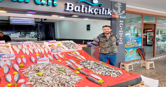 BALIKÇIDA, VATANDAŞDA HAMSİ YOLU GÖZLÜYOR...