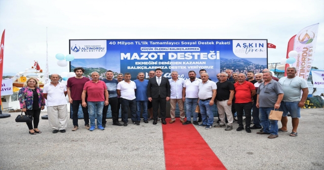 BALIKÇILARIN YÜZÜNÜ BAŞKAN TÖREN GÜLDÜRDÜ