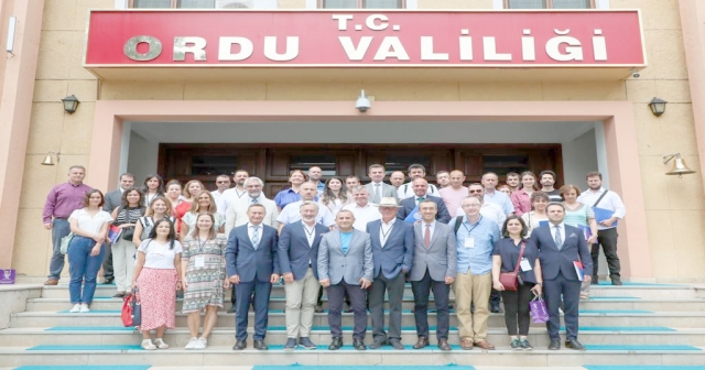 ÇOCUK İŞÇİLİĞİ MASAYA YATIRILDI