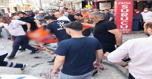 ESKI KIZ ARKADAŞI BIÇAKLAYARAK ÖLDÜRDÜ!
