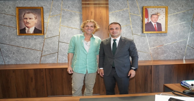 SONER ARICA’DAN 10. ÇINAR FESTİVALİNE ÖVGÜ