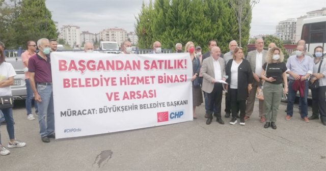 ‘YÖNETİLEMİYOR!!!’