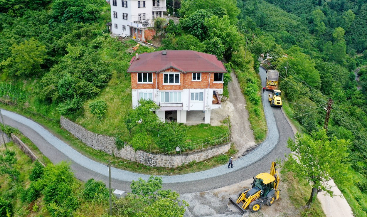 Yeşilköy Asfaltına Kavuştu