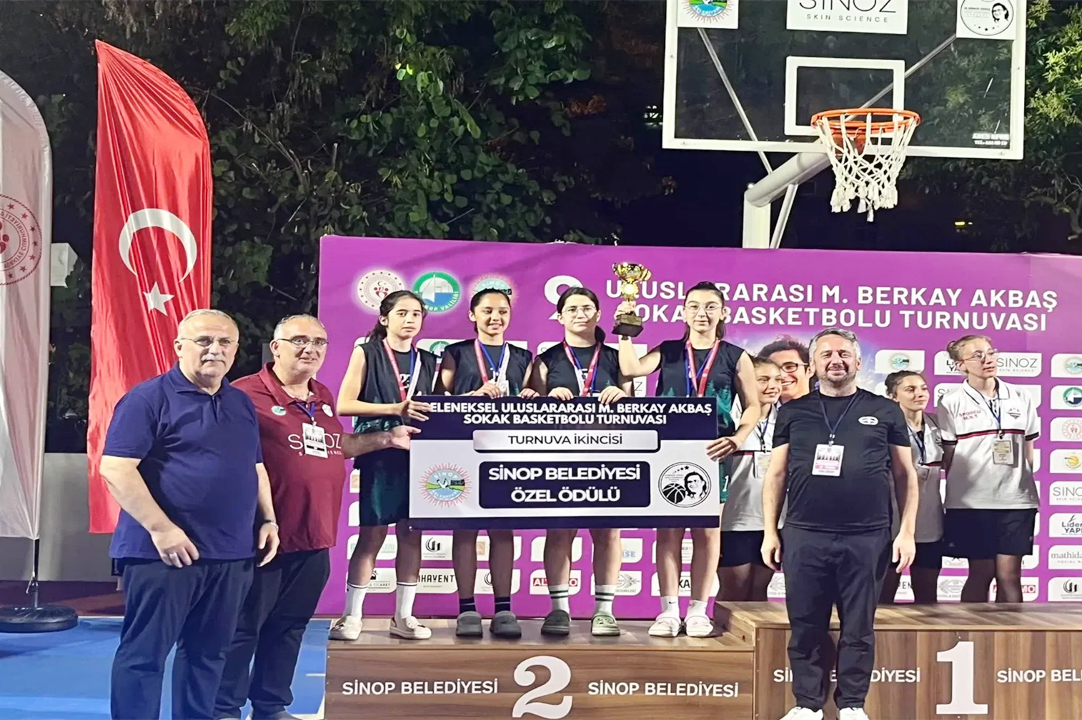 Ordu'nun Genç Potaları Sinop'ta Parladı!