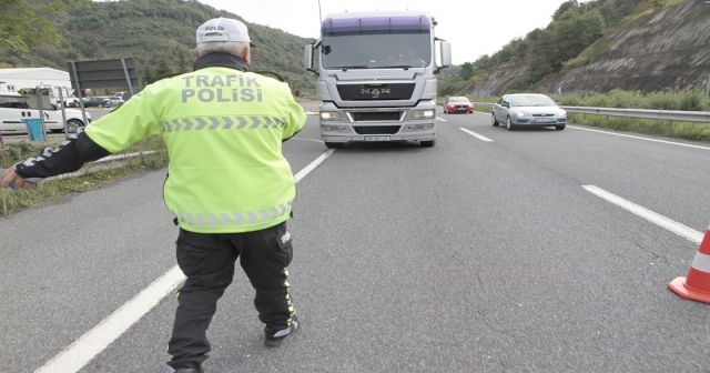 25 trafik kazası; 35 yaralı