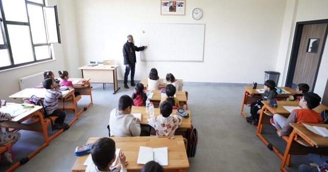 27 BİN ÖĞRENCİ OKULUNA GERİ DÖNDÜ