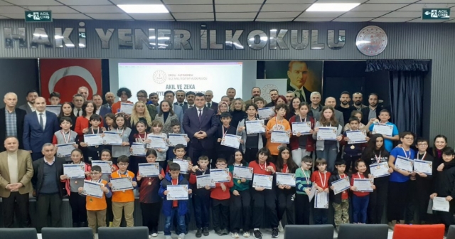 AKIL VE ZEKA OYUNLARI ÖDÜL TÖRENi YAPILDI