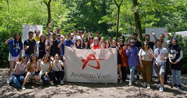 ANADOLU VAKFI BURS BAŞVURULARI DEVAM EDİYOR