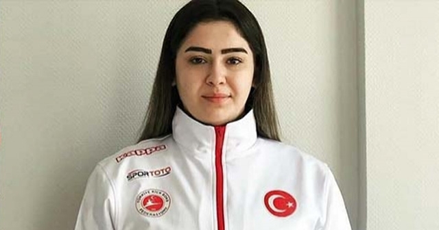 AYFER ARSLAN AVRUPA ÜCÜNCÜSÜ OLDU
