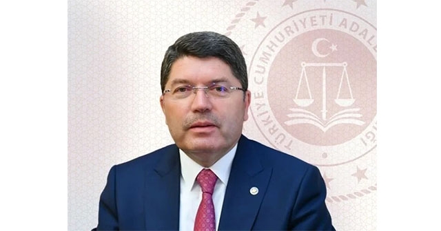 BAKAN TUNÇ: Filistinlileri Hedef Almasını Lanetliyorum