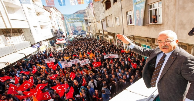 BAŞKAN GÜLER:”BAZILARI KONUŞUR BİZ İŞ YAPARIZ”