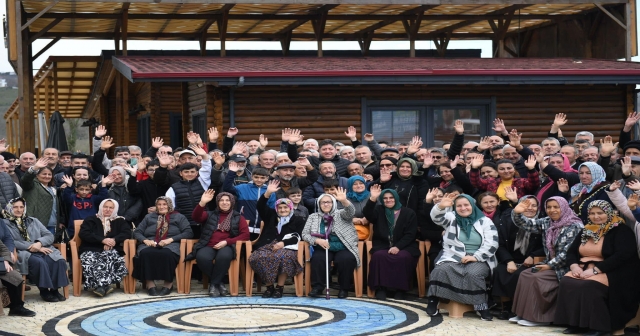 BAŞKAN TÖREN’E BABA OCAĞINDAN TAM DESTEK