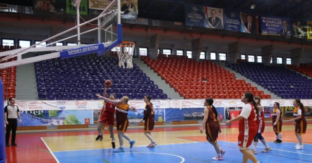 BASKETBOL BÖLGE ŞAMPİYONASI BAŞLADI