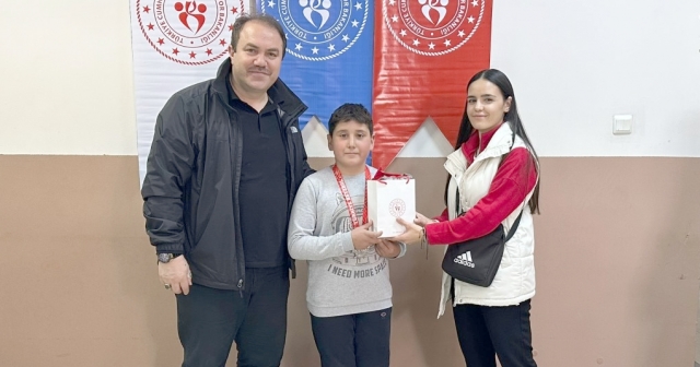 BEYZBOL ŞAMPİYONASINDA DERECE