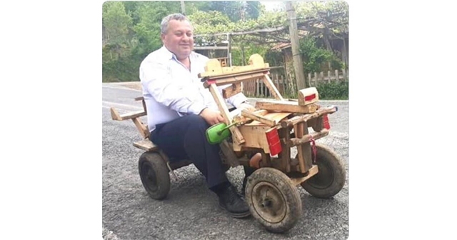 CEMAL ENGİNYURT MOTORSUZ ARACIYLA YOLLARDA