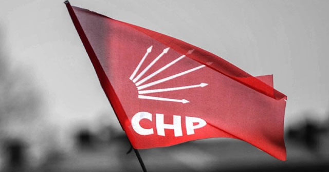 CHP'de İstifa Şoku: Başkan Görevinden Ayrıldı!