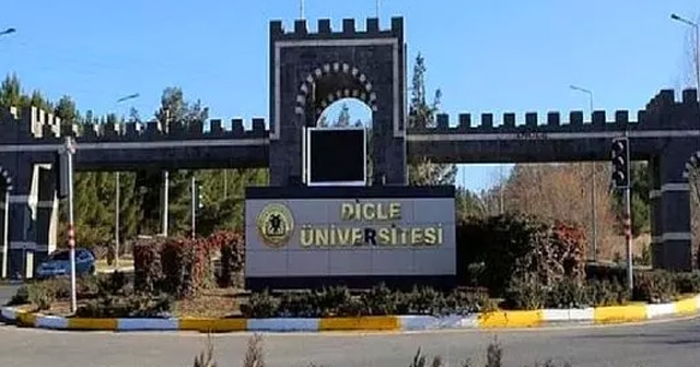 DEKAN YARDIMCISINA BIÇAKLI SALDIRI