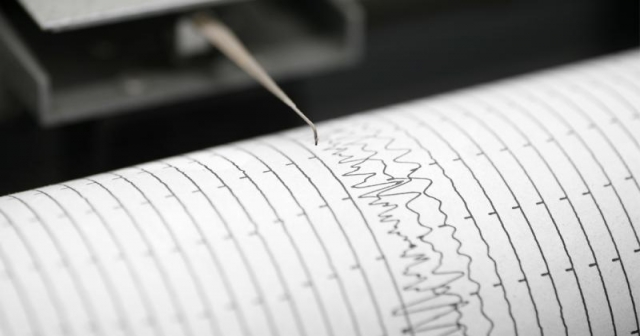 EGE DENİZİ AÇIKLARINDA DEPREM KORKUTTU