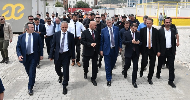“En Önemli Şey Şehirlerin Yeniden İmarı”