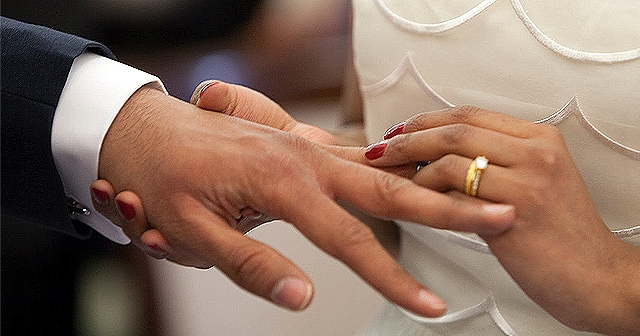 ''Evleneceklere Faizsiz 150 Bin Lira Resmileşti''