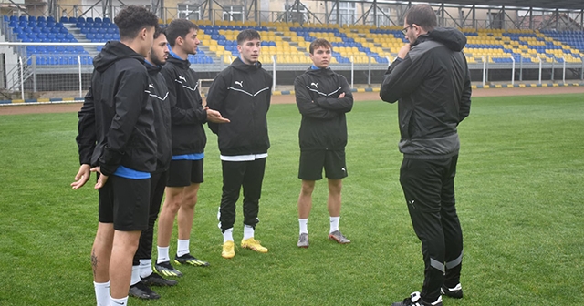 Fatsa Belediyespor top başı yaptı
