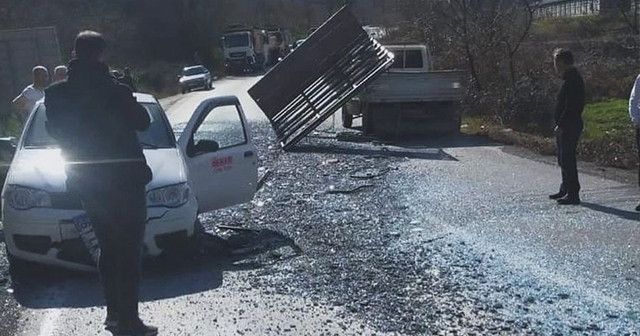 "Fatsa-Korgan Sapağı Mevkiinde Maddi Hasarlı Kaza"