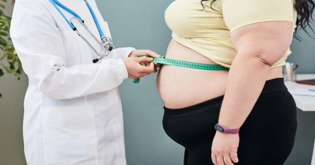 FAZLA KİLO VE OBEZİTE, KANSER RİSKLERİNİ ARTIRIYOR