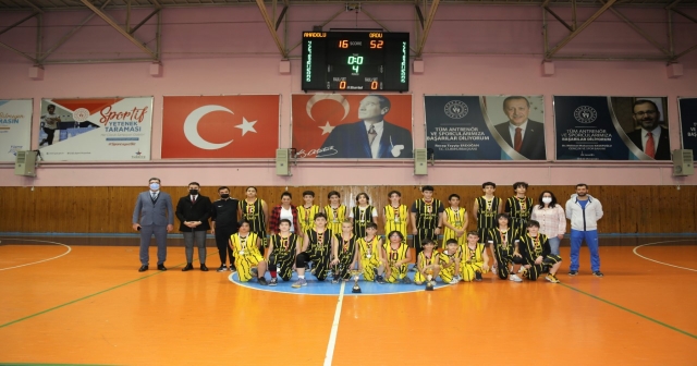 FİNAL OKULLARI U12 TAKIMI ŞAMPİYON OLDU