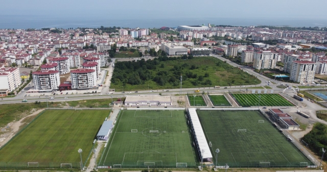 FUTBOL SAHALARI YENi SEZONA YETiŞECEK