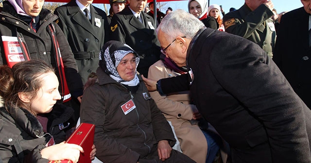 GÜLER:"VATAN SAĞ OLSUN !"