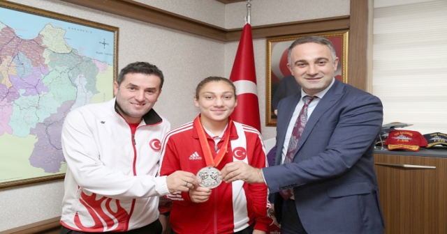 GÜMÜŞ KIZ’DAN ZİYARET