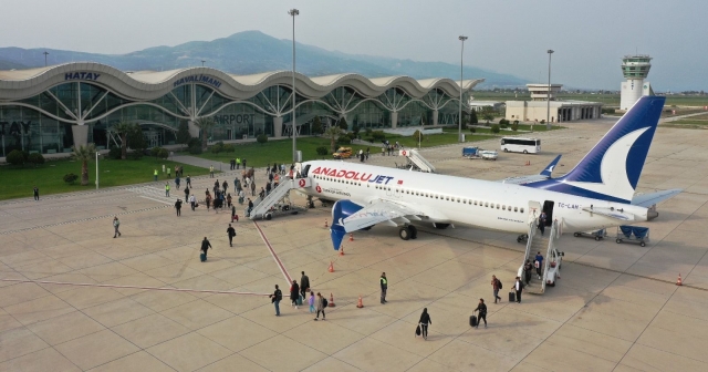 Hatay Havalimanı'nda Uçuşlar Yeniden Başladı