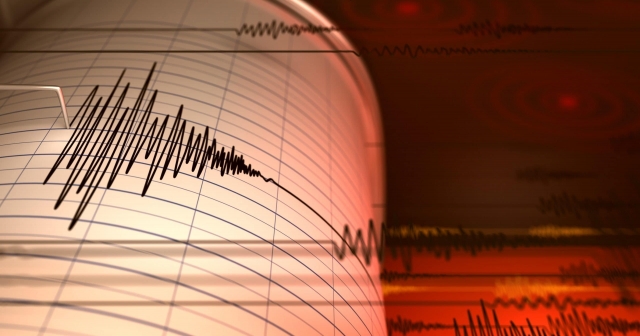 İZMİR’DE KORKUTAN DEPREM!