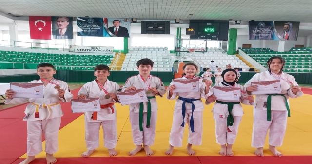 JUDO’DA ORDUYA 11 MADALYA