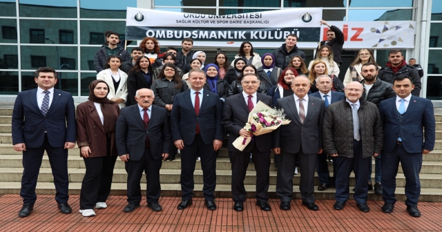 Kamu Başdenetçisi Av. Şeref Malkoç'tan Konferans