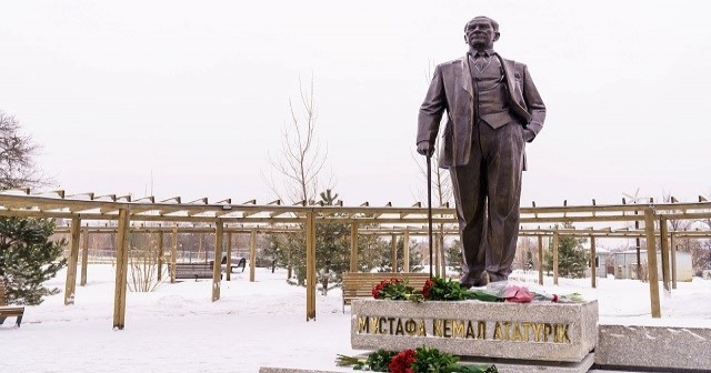 Kazakistan'da Atatürk Parkı Açıldı