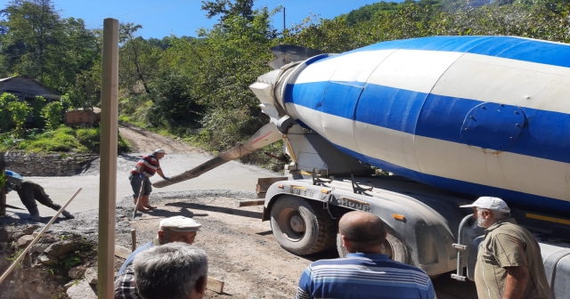KORGAN’IN MAHALLE YOLLARI BETONLA BULUŞUYOR