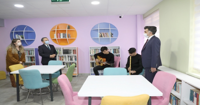 KÜTÜPHANESİZ OKUL KALMIYOR