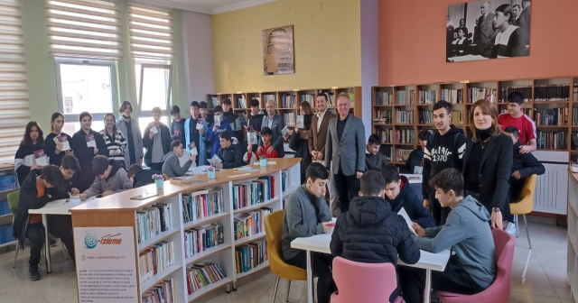 Lisede Kitap Okuma Yarışması!