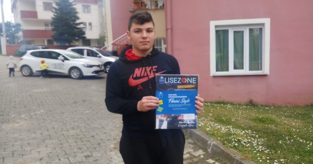 LİSEZONE DERGİSİ GENÇLERİN GÖZDESİ OLDU