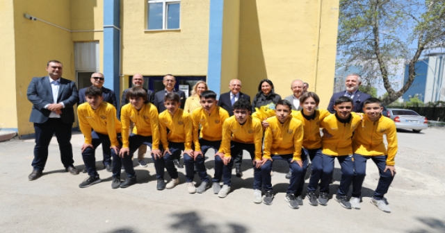MEHMET BÜYÜKEKŞİ AKADEMİ ZİYARETLERİNE ANKARA'DA DEVAM ETTİ