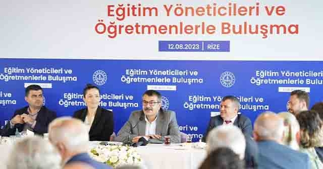 MİLLİ EĞİTİM BAKANI RİZE'DE EĞİTİMCİLERLE BİR ARAYA GELDİ