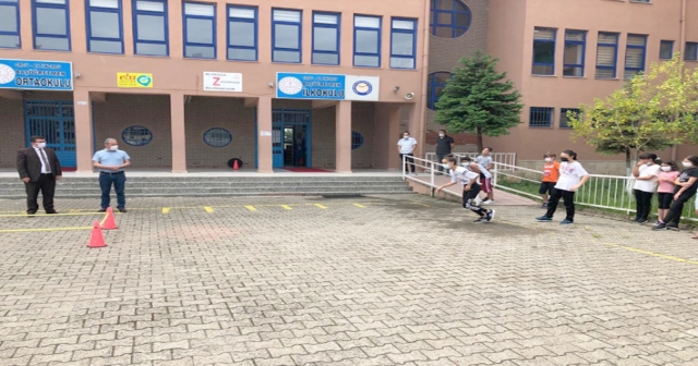 MÜDÜR BEKYÜREK ORYANTİRİNG TAKIMINI ZİYARET ETTİ