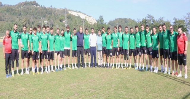 MÜDÜR GENÇ’TEN ÜNYE  1957 SPORA ZİYARET