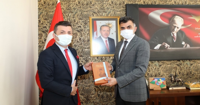 MUHAMMED AYDIN 50 ÖĞRETMENİ ARASINA GİRDİ
