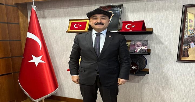 NACİ ŞANLITÜRK'TEN KASKETLİ PAYLAŞIM