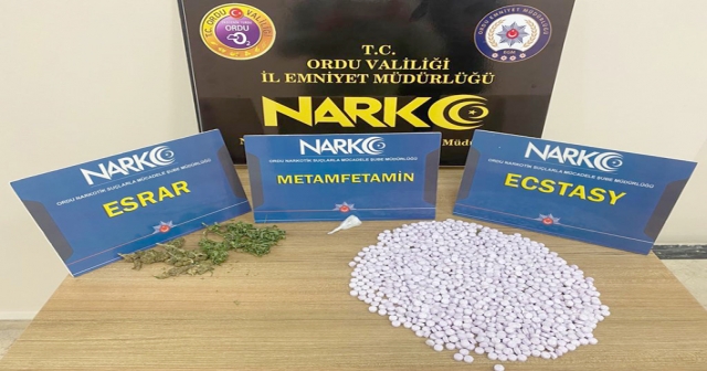 NARKOTİK EKİPLERDEN  UYUŞTURUCU OPERASYONU