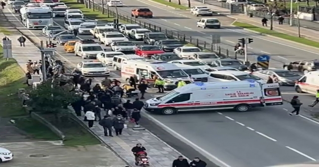 Ordu Altınordu'da Kavşakta Meydana Gelen Trafik Kazasında 2 Kişi Yaralandı