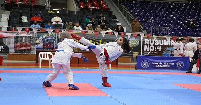 ORDU'DA KARATE MÜSABAKALARI TAMAMLANDI