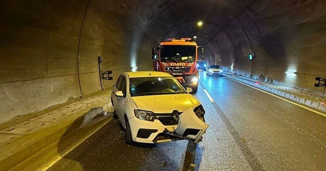ORDU'DA TÜNELDE ARAÇ TAKLA ATTI